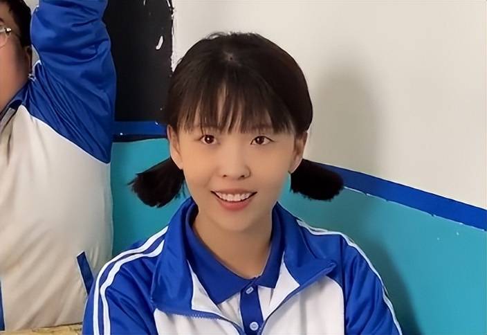 刘大悦：一个人演两个角色，诠释未来母女，全网吸粉百万