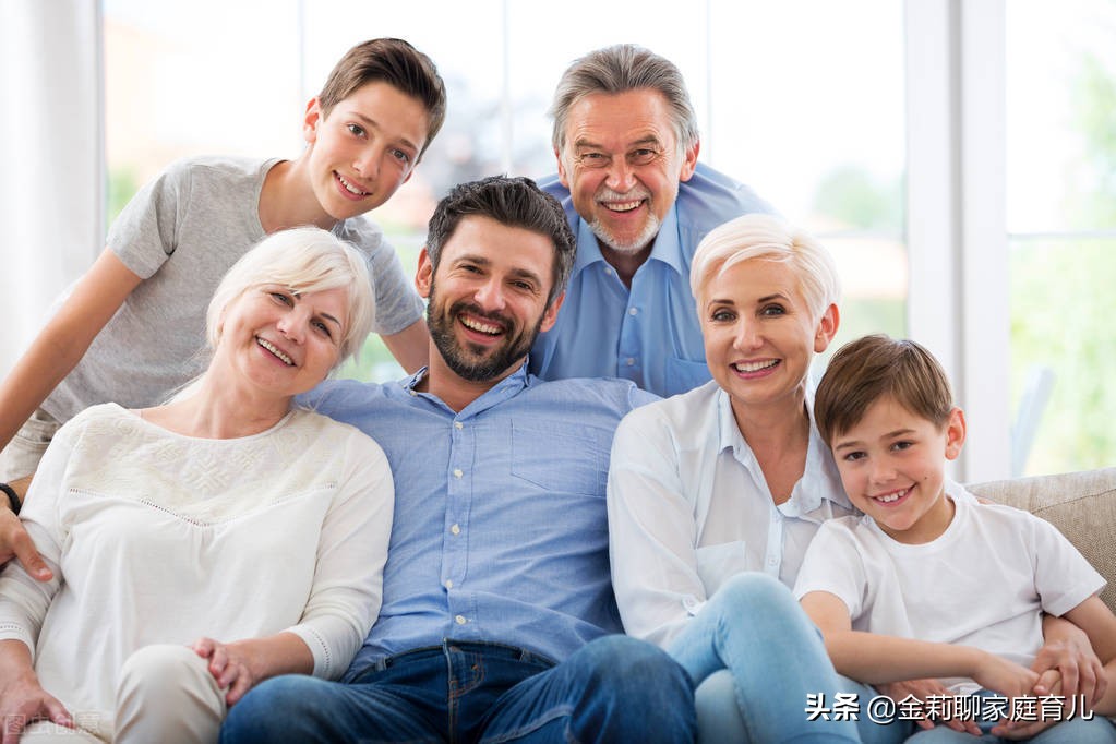 人生最大的教养就是善待父母 原本就应该善待我们的父母