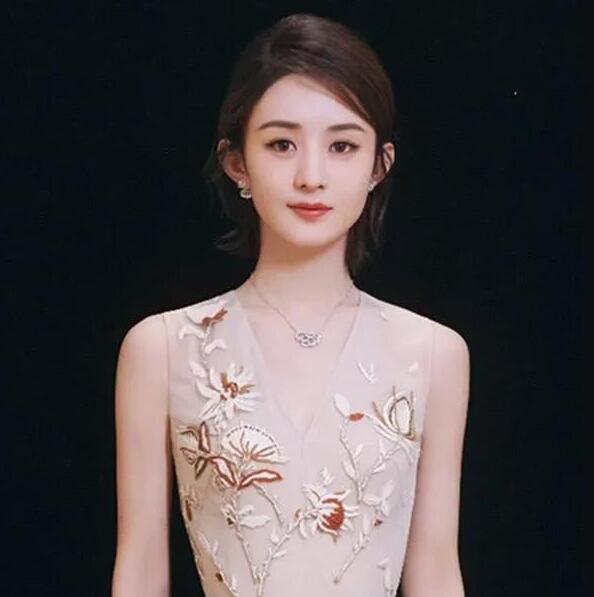 颖宝和冯绍峰离婚了 其实赵丽颖得到的要比失去的多