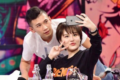 ​赵本山打天佑三耳光 球球和天佑是不是还在一起