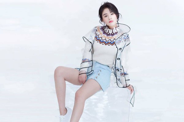 马思纯的胸部多大 让周冬雨加工的非常庞大