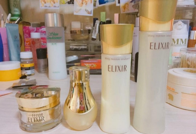 美白乳液哪个牌子好的图片（公认效果好的5款美白水乳）