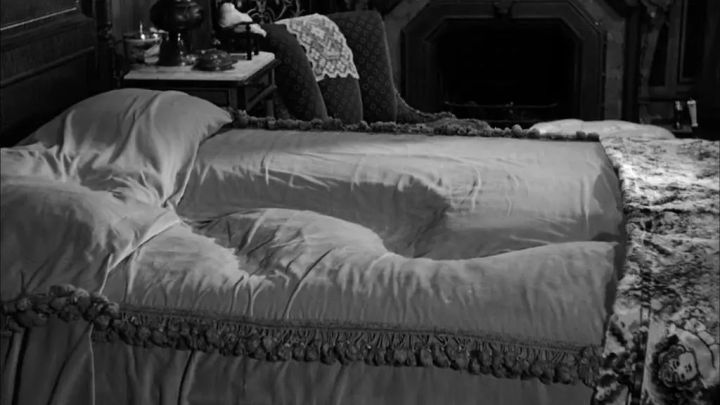 评分9.0以上的恐怖电影（推荐10部高评分的恐怖电影）