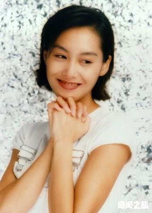 朱茵早期拍过哪些大尺度电影（坦言自己完全是被导演骗去演的）(1)_