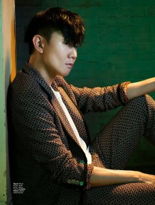 ​谢明皓个人资料（造谣林俊杰吸毒逃税强奸女性，谢明皓近况曝光，网友：普天同