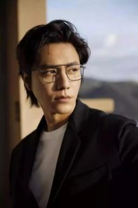 ​陈坤个人资料（演员陈坤：单亲爸爸20年，为何46岁仍单身？）