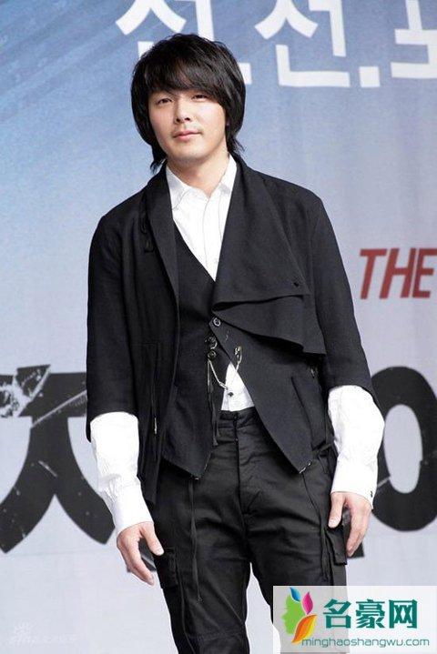 朴龙河为什么自杀