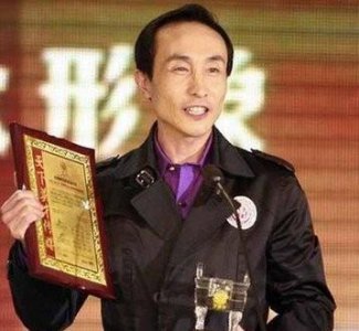 ​巩汉林的个人资料(巩汉林简历及个人资料简介)