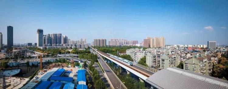 地铁城市轨道交通引领城市发展新格局