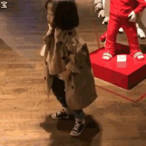 ​他俩的恋情到底是谁高攀了？