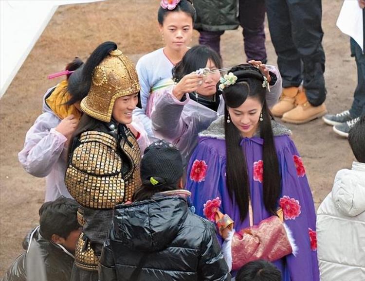 为什么明星拍戏都在横店「为什么明星拍戏都要去横店」