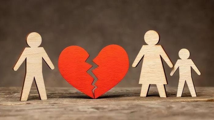 男人出轨最怕妻子干嘛（出轨男人最怕原配做的三件事）