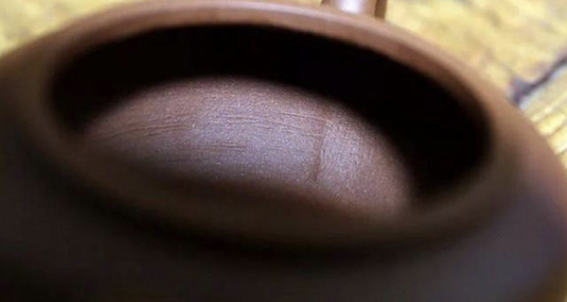 怎样鉴别紫砂壶（简单快捷鉴别紫砂壶的十个方法）