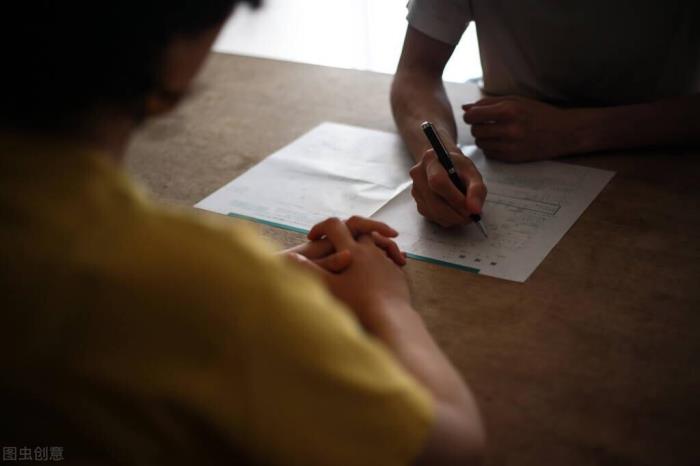 网上起诉离婚流程和费用（怎么在网上起诉离婚）