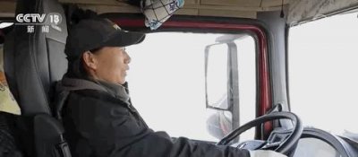 ​单人单车横穿中国，“独行女侠”太酷了！