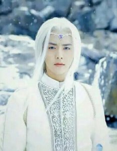 ​幻城第四集插曲是什么  阳光融化黑夜反复了一千年是什么歌