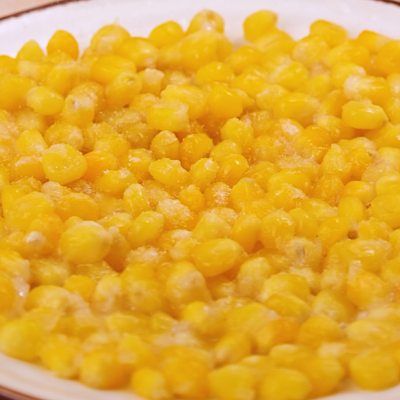 玉米饼怎么做又软又香（1分钟就能搞定的玉米烙饼）