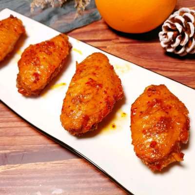 用烤箱烤鸡翅的温度和时间（简单易做的烤鸡翅做法分享）