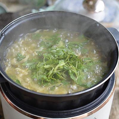 肉丝面的做法（零技巧的酸菜肉丝面懒人也能秀厨艺）