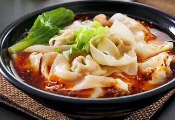 抄手是饺子吗（饺子馄饨和抄手之间的区别）