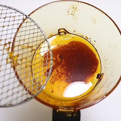 空气炸锅五花肉的做法（10分钟快手菜脆皮五花肉）