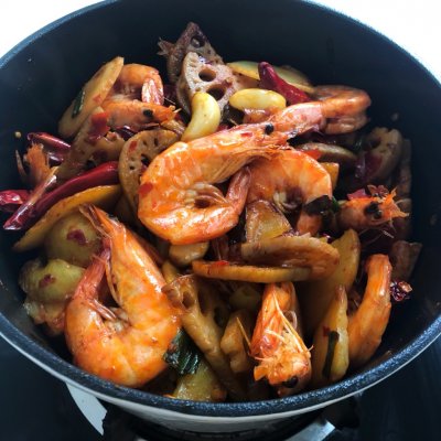 干锅香辣虾的家常做法(史上最好吃的干锅香辣虾做法)