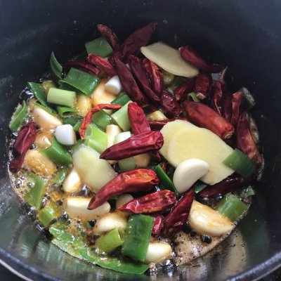 干锅香辣虾的家常做法(史上最好吃的干锅香辣虾做法)