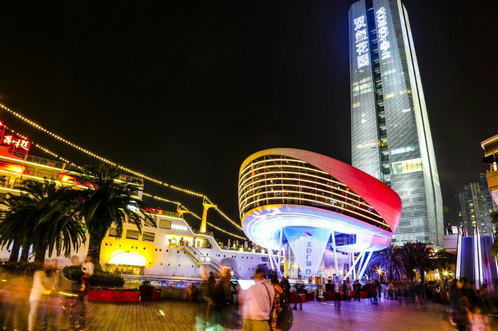 机场寄存行李怎么收费（宝安机场附近的行李寄存点和价格）