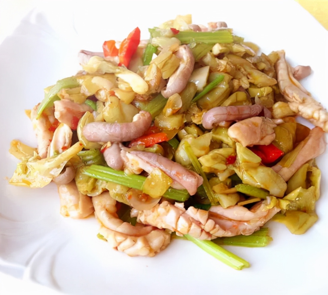 猪肚子怎样做好吃又有营养（简单又好吃的猪肚做法）