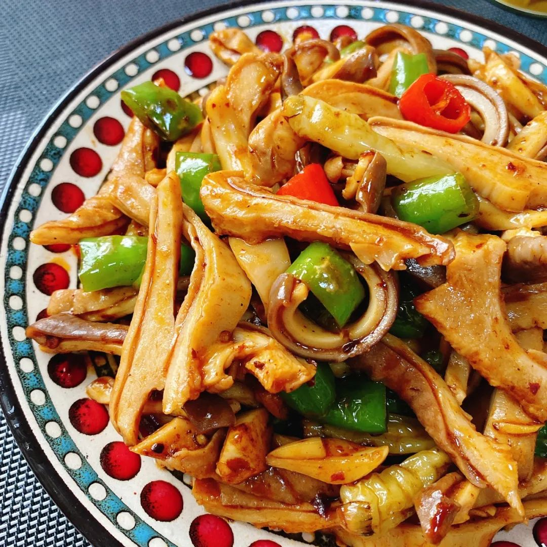 猪肚子怎样做好吃又有营养（简单又好吃的猪肚做法）