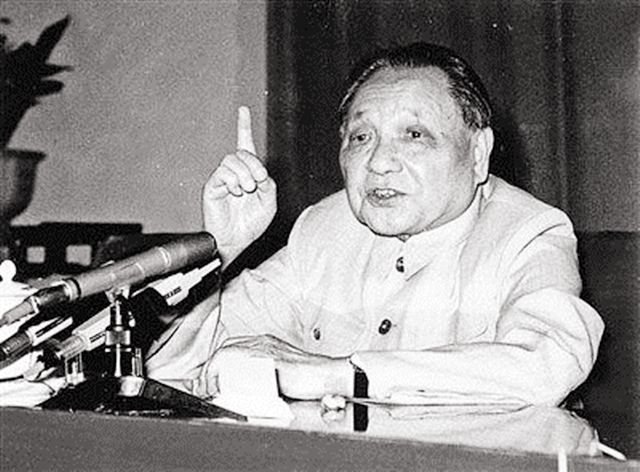 中国的赫鲁晓夫（称其为中国赫鲁晓夫原来是他）