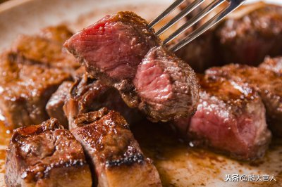 ​西冷牛排和菲力牛排的区别（两种牛排的5个不同）