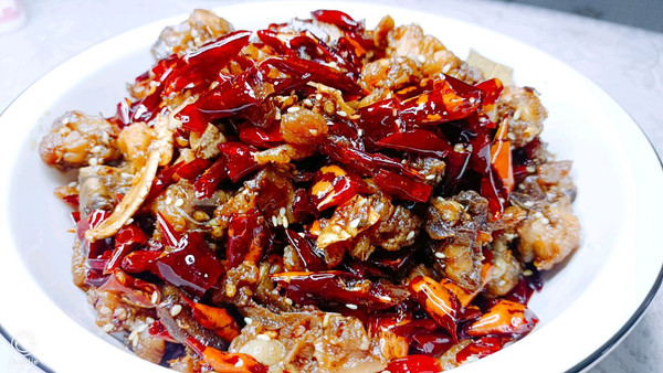 重庆辣子鸡的制作方法（正宗辣子鸡的家常做法）