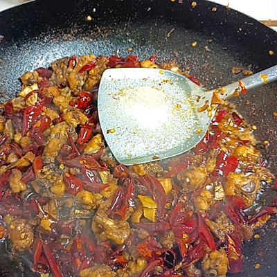 重庆辣子鸡的制作方法（正宗辣子鸡的家常做法）