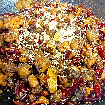 重庆辣子鸡的制作方法（正宗辣子鸡的家常做法）