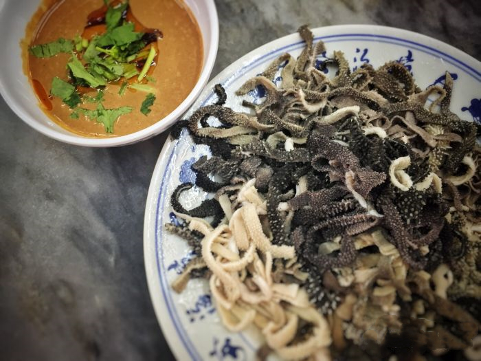 水爆肚的做法（附京味麻芝酱味碟及红油味碟调制）