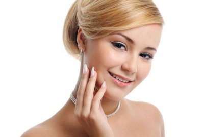 ​爱的阴影，爱的阴影使她无法再接受其他男人