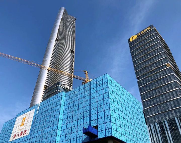 武汉第一高楼1300米是真的吗（武汉第一高楼层数讲解）