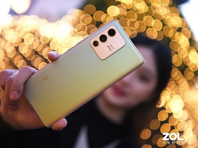 vivos12pro手机怎么样（综合表现均衡的手机）