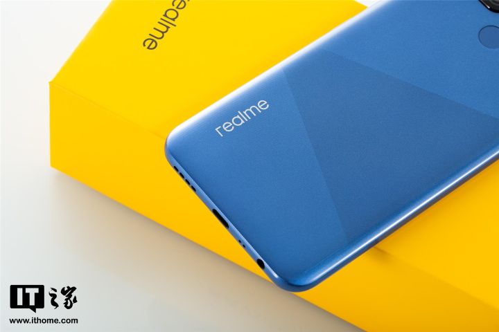 realmev3详细参数（真我 V3 上手体验效果）