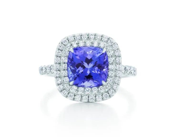 紫水晶项链图片（紫色也一直是奢侈和贵族的象征）