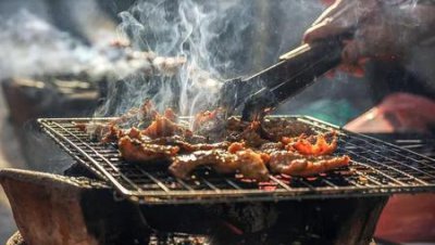 ​吃烧烤对身体有哪些危害(经常吃烧烤的危害)