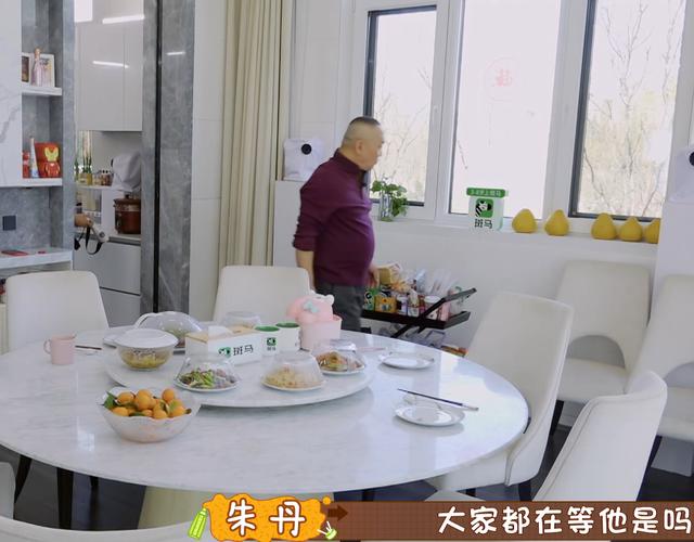 聂远个人资料（妻子变胖携7岁女儿出镜）