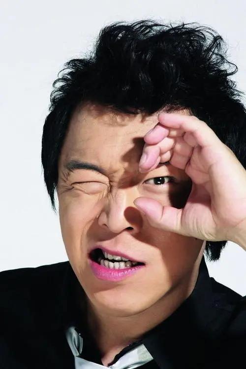 黄渤老婆（现阿尔兹海默症的父亲让他心碎）