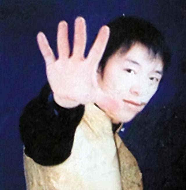 黄渤老婆（现阿尔兹海默症的父亲让他心碎）