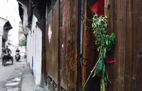 挂艾草的寓意是什么（端午节挂艾草的寓意介绍）