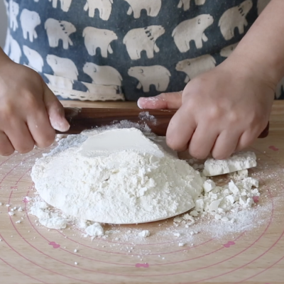 牛舌饼的做法及配方（家庭版稻香村牛舌饼）