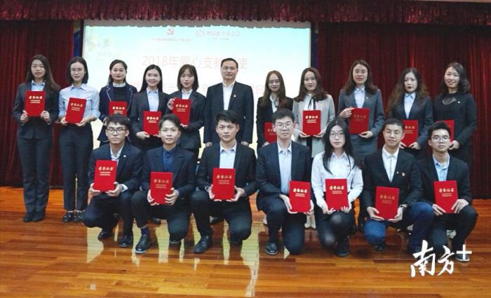 小学支教工作总结（奥园扶贫支教工作成绩显著）