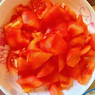 西红柿炖牛腩的步骤（番茄炖牛腩教程分享）