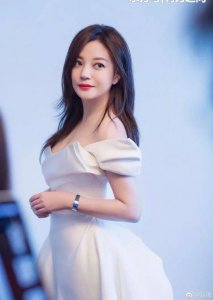 ​娱乐圈的“双胞胎”姐妹，赵薇李晟因戏结缘，李沁孙怡难以区分